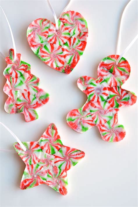 I made several holiday trays by simply melting peppermint candies in a cake pan and once cooled, i had several festive holiday trays. Melted Peppermint Candy Ornaments | Christmas Candy Ornaments