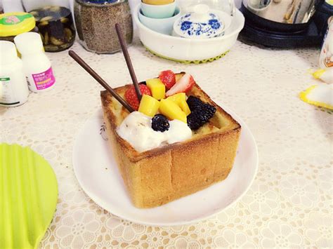 多樂士選擇了brave ground™(10yy 30/106) 作為2021 年的年度主題色，這個溫暖自然的大地色能完美襯托其他色調，讓您為居家改頭換面時有個絕佳的起點，安心放手揮灑創意，令居家煥然一新。 蜂蜜厚多士怎么做_蜂蜜厚多士的做法_豆果美食