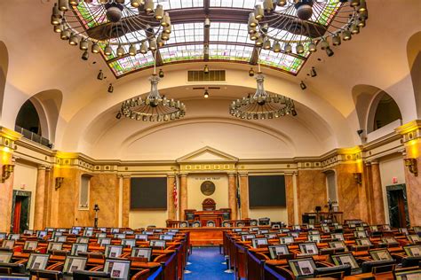 Kentucky State Capitol Building — Miles 2 Go