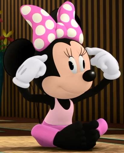 Minnie Mouses Feet By Bowloficecream Minnie Mickey Mouse Wallpaper
