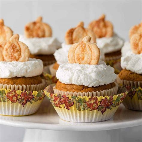 Mini Pumpkin Ginger Cupcakes Story Baked By An Introvert