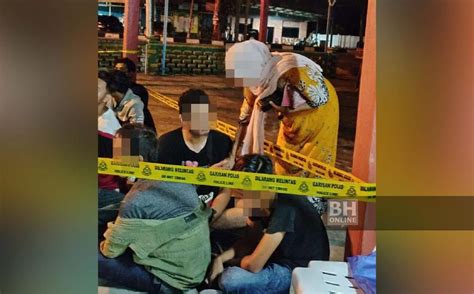 Laman ini merupakan facebook rasmi ibu pejabat polis daerah kota setar. DIALOG RAKYAT: Suami ditahan ingkar PKP, isteri datang ...