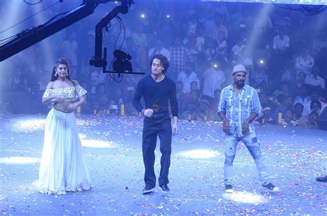 Tiger Shroff Jacqueline Fernandez Remo D Souza Promote The Flying