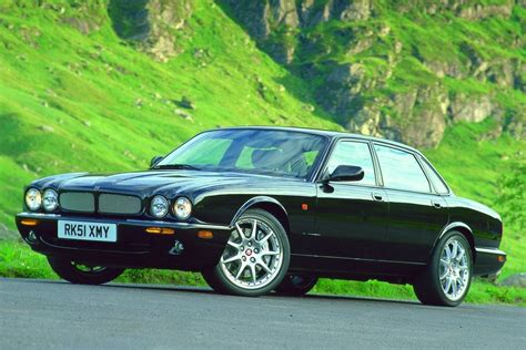 Jaguar Xj8 And Xjr8 X308 Classic Car Review Honest John