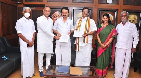 Tamil Nadu Elections Deadlock Resolved Dmk Gives 25 Seats To Congress