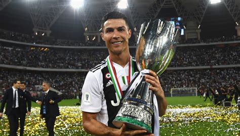 Cristiano Ronaldo Serie A Trophy Juventus Clashes Against Fiorentina