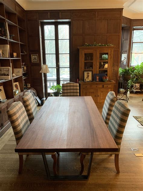 Mahogany Table in Back Bay Brownstone | CANNON HILL