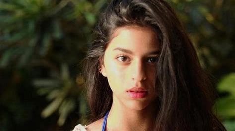 Suhana Khan’s All Grown Up Her Selfie With Heavy Makeup Is Startling See Pic Bollywood