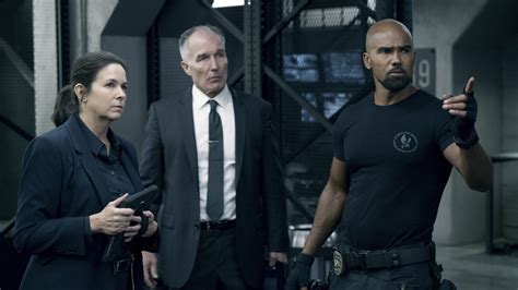Swat Season Five Cbs Renewal Announced For Canceled