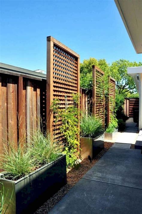 50 Stunning Backyard Privacy Fence Decoration Ideas On A Budget Home