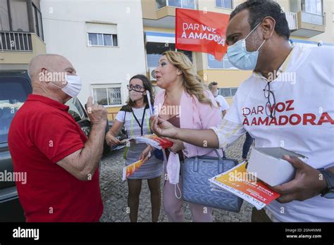 Amadora 09222021 Report On The Psd Campaign Action Suzana Garcia In Amadora Paulo