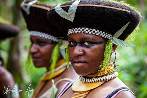 Big Hats And Small Drums The Engan Women Of Papua New Guinea Ursula S Weekly Wanders