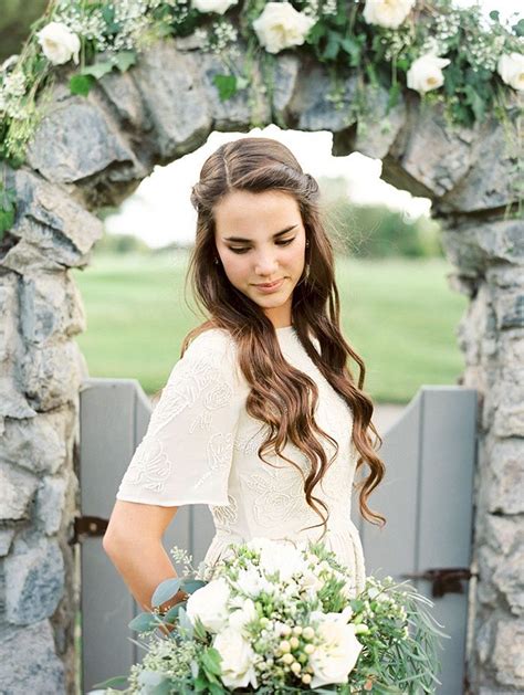 Knowing how to wear your hair on your wedding day can be really tricky. Simple and Elegant Outdoor Wedding Reception - Once Wed
