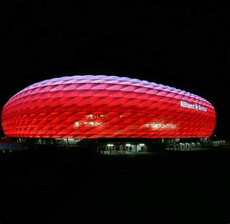 Deutscher will lange bei real bleiben. Fußball: München bewirbt sich um Champions-League-Finale ...