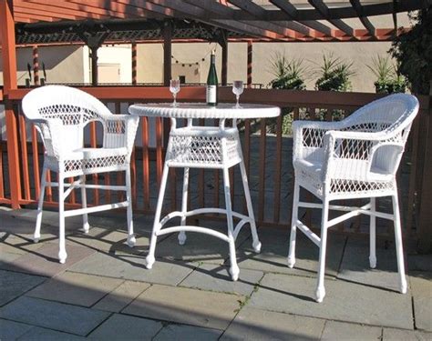 Outdoor Wicker Bar Set Cape Cod White Wicker Lakes And The Ojays