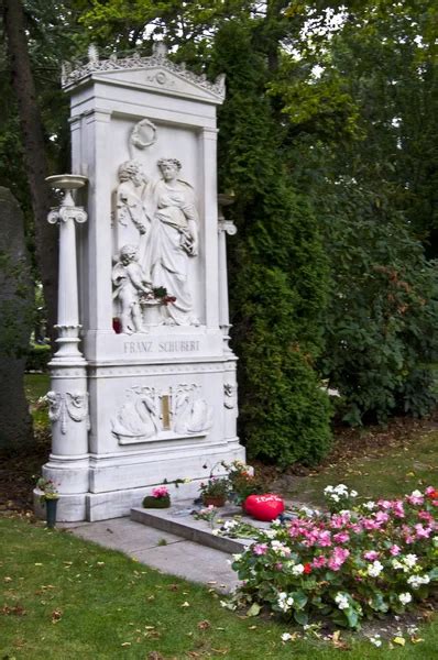 Schuberts Grave — Stock Photo © Juleberlin 3315000