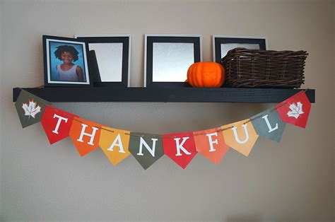 We Love This Festive Thankful Free Printable Thanksgiving Banner