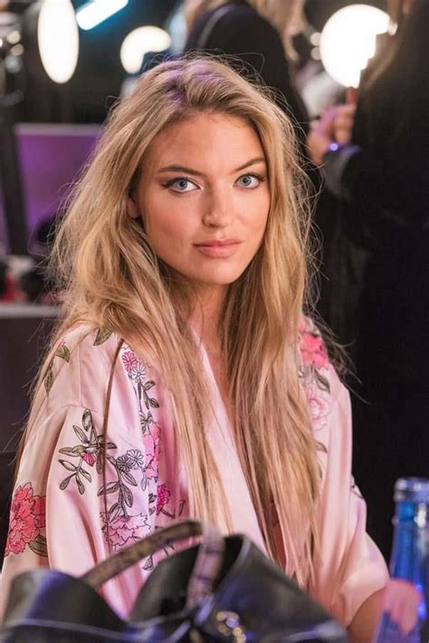 Here Is Every Victorias Secret Model Getting Ready For The 2017 Runway