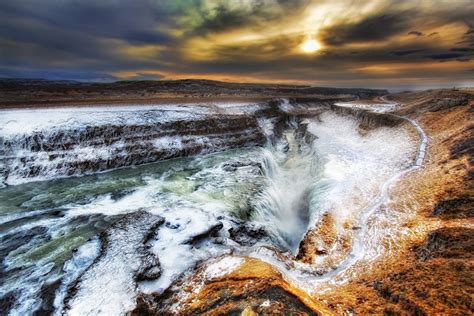 10 Of The Worlds Most Beautiful Waterfalls Most Beautiful Places In