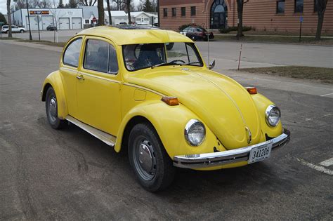 Encyclopaedia Of The Impossible The Yellow Volkswagen Of Karak Highway