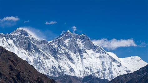 Mt Everest Grows By Nearly A Metre To New Height Bbc News