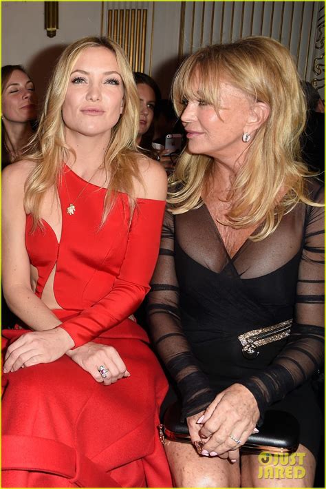 Kate Hudson Goldie Hawn And Donatella Versace Made The Most Fabulous