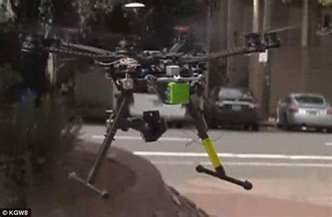 Naked Seattle Woman Calls Police Over Claims Drone Was Spying On Her Apartment Daily Mail Online