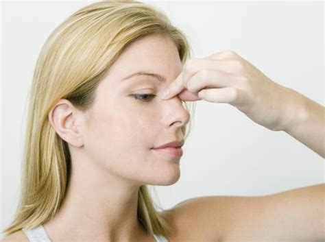 How can i make my nose look shorter? Top 6 Acupressure Points to Treat Sinusitis at Home