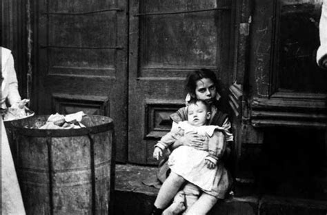 Haunting Photos Show Gritty Life In The New York Slums 130 Years Ago