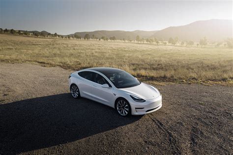 Review 2020 Tesla Model 3 Performance Are Evs The Future Of Fast