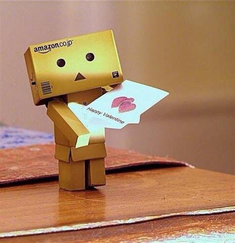 Pin By Andreia Ciuc On Crazy Boxes Danbo Paper Crafts Robot Art