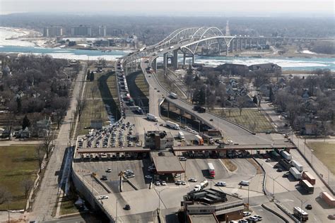 Detroit Port Of Entry Ambassador Bridge 031711 The Ambass Flickr