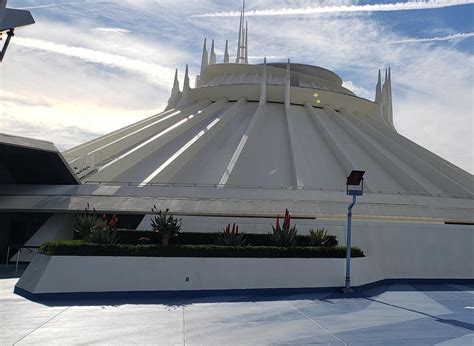 Disneylands Space Mountain Better Know An Attraction Touringplans