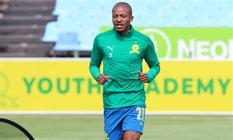 Verlängerungen, transfers, spielberichte & co.: PSL | Mamelodi Sundowns vs AmaZulu FC - Mamelodi Sundowns ...