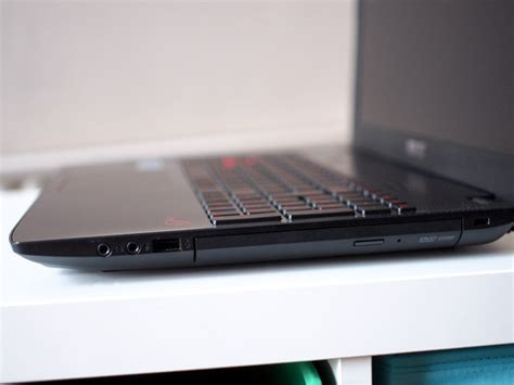Top 5 Laptops That Still Have Cddvd Drive