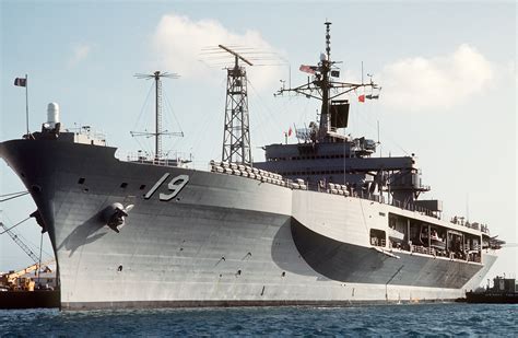 A Port Bow View Of The Amphibious Command Ship Uss Blue Ridge Lcc 19