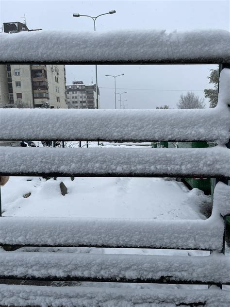 Guillaume Séchet on Twitter Un conflit pluvio neigeux se produit sur les Balkans En Serbie