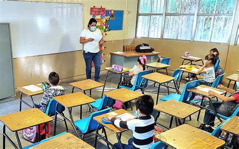 Cómo enfrentan los maestros el regreso a los salones de clases El Sol del Centro Noticias