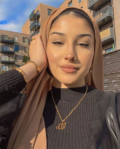 Pin By Yusra On Smink Hijabi Fashion Casual Modest Fashion Hijab