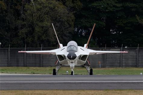 Made of advanced alloy elements, both the aircrafts have an. China's J-20 stealth fighter vs. Japan's X-2: Who wins ...