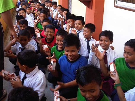 Enfalac a+ dirumus dengan gabungan campuran prebiotik seperti gos dan pdx yang dipatenkan di amerika, eropah, malaysia, singapura dan hong kong. skfeldaulutebraupg.blogspot.com: Program Susu Sekolah 1 ...