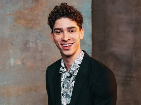 Broadway S Isaac Powell Joins Sex And The City Sequel And Just Like