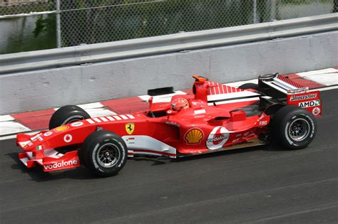 Carro De F1 Ferrari Em 2005 Zepada