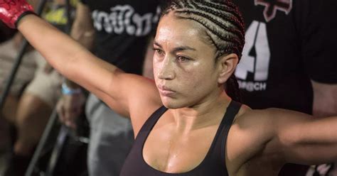 Across The Pond Profile Combate Americas Fighter Stephanie Frausto