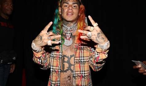 Tekashi69 Pleads Guilty To 9 Counts Of Racketeering Drugs And Weapons