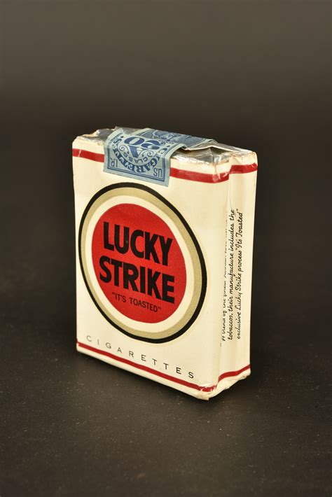 Lucky strike cigarette - echopikol