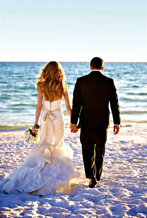 Beach Wedding Couple Pictures Iliana Canady