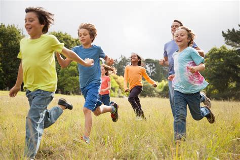 8 Ways To Motivate Kids To Play Outside