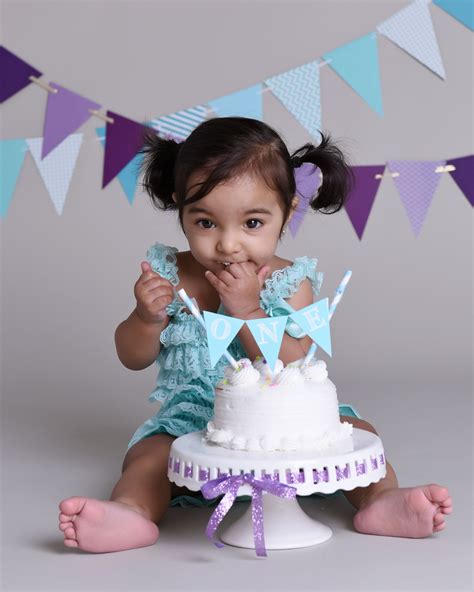 Pin By Carla Photographer On Cake Smash 1st Birthday Cake For Girls