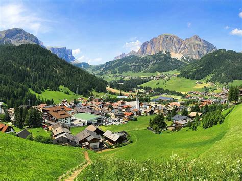 Dolomites Hut To Hut Hiking Tours Hut To Hut Hiking